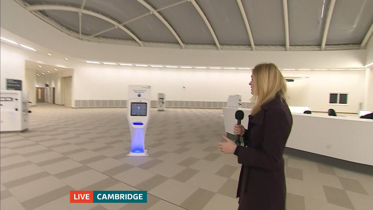 25 January - 18.00.00 - ITV News London. The latest news and wea