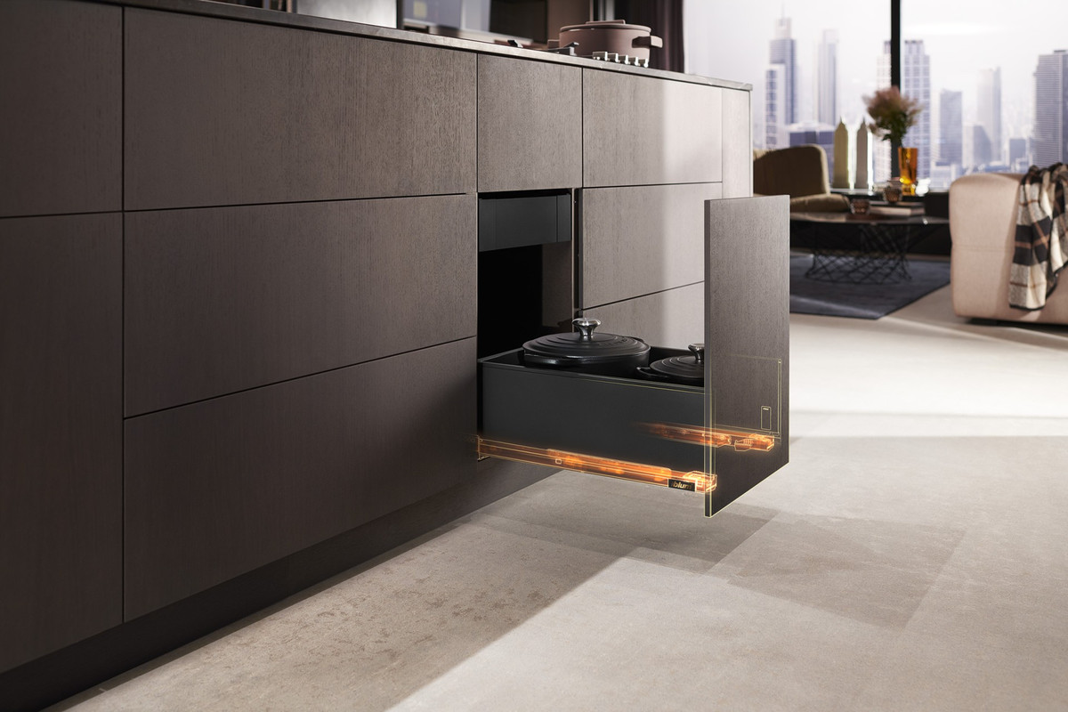 ME18652757_AA_FOT_FO_BAU_-SALL_-AMC_-V1_Enlarged