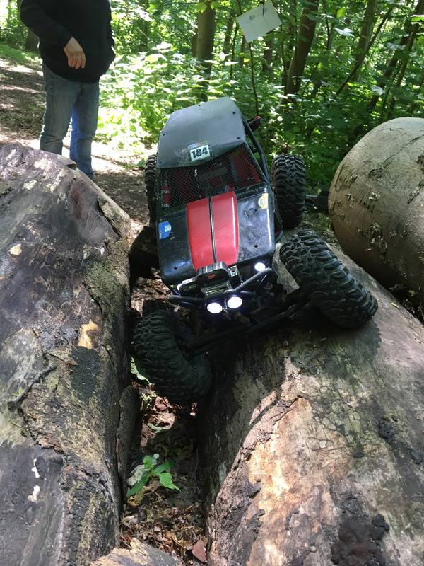 8AA59529-64E1-4143-A6A7-59370FEAA493