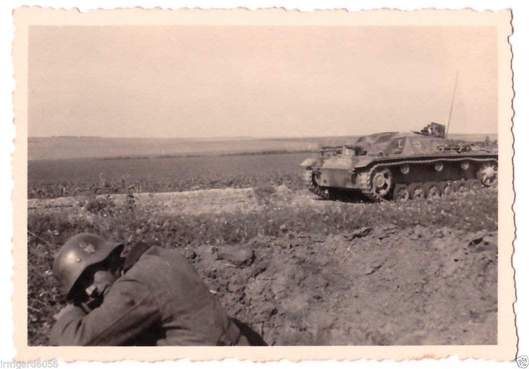 Original-Foto-Vormarsch-Sturmgeschütz-PANZER-SdK