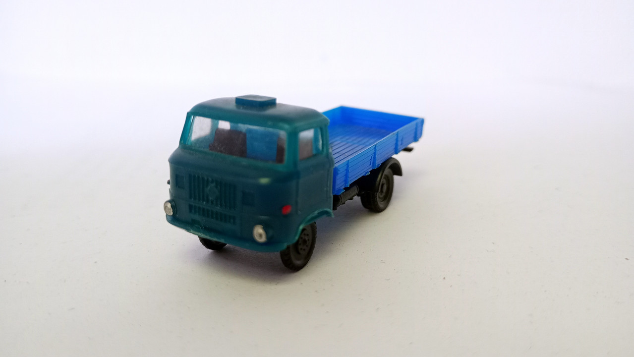 Mach (3781)
