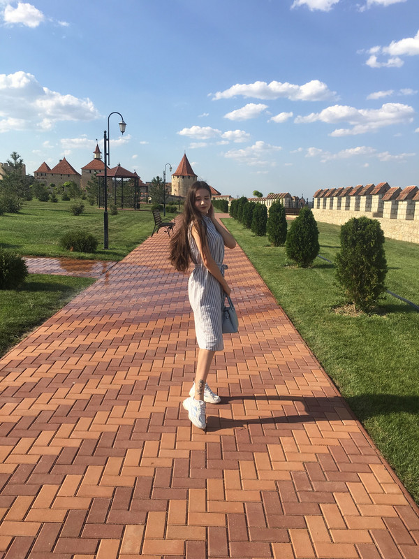 4C749B7D-2482-43C1-A036-D6C90B965DF0