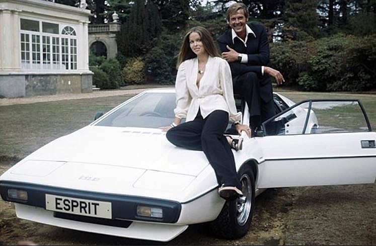 SPY-WHO-LOVED-ME-LOTUS-1-FOTOR.jpg
