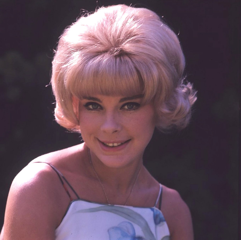 elke_sommer_me64