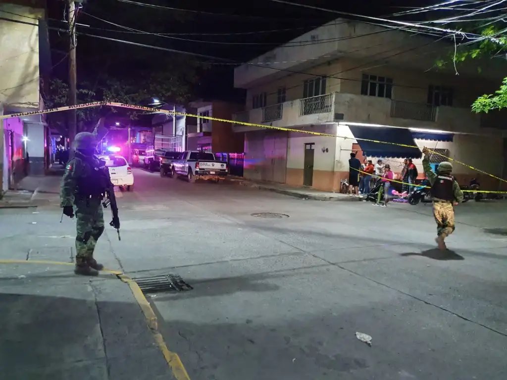 Mueren siete personas en ataque armado a cantina de Zamora, Michoacán