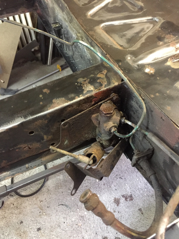 Restauration 4L (621)