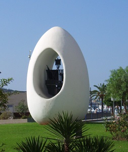 Quiz - a clutch of artistic eggs for Easter Ibiza-egg-dali-222