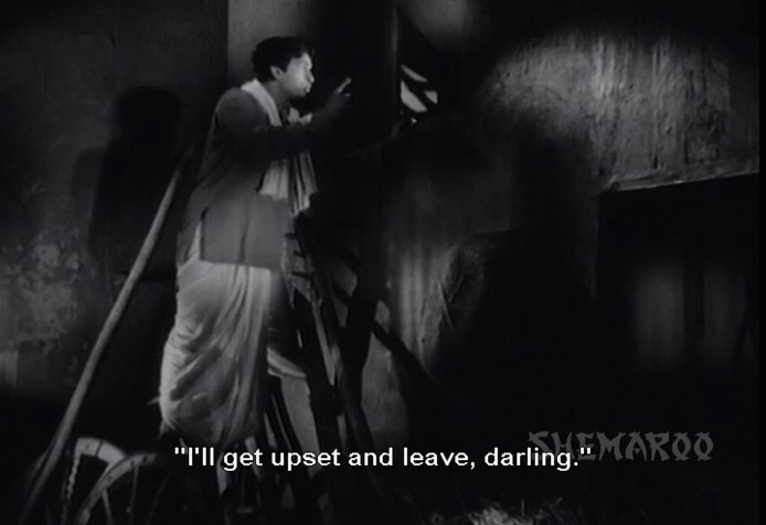 Aurat-1940-DVDRip-Hindi-480p-AVC-AAC-2-0-mkv-0004