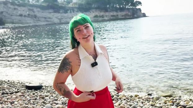 JacquieEtMichelTV – Lilith – 20 years old, student in Toulon!