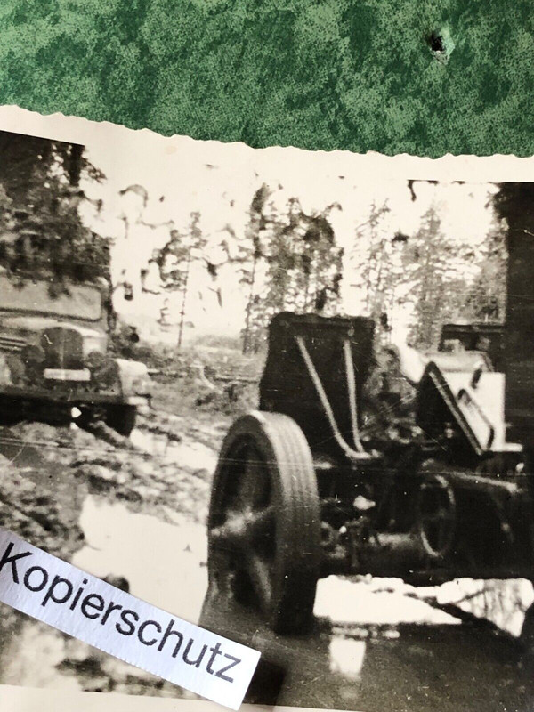 Altes Foto-Fahrzeuge-LKW-Geschütz