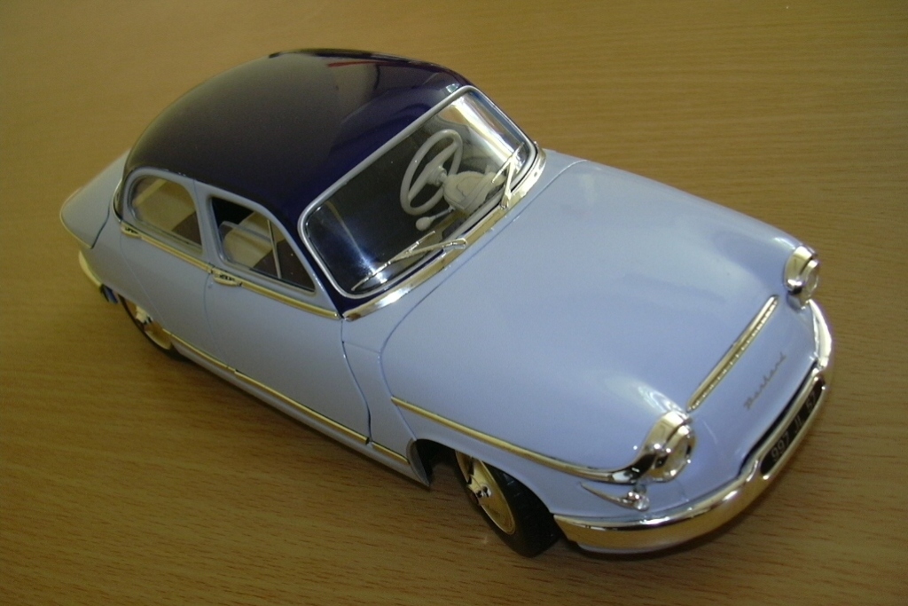 Solido 1/18 - Panhard PL17 Cabriolet Blanche - Miniature Occasion