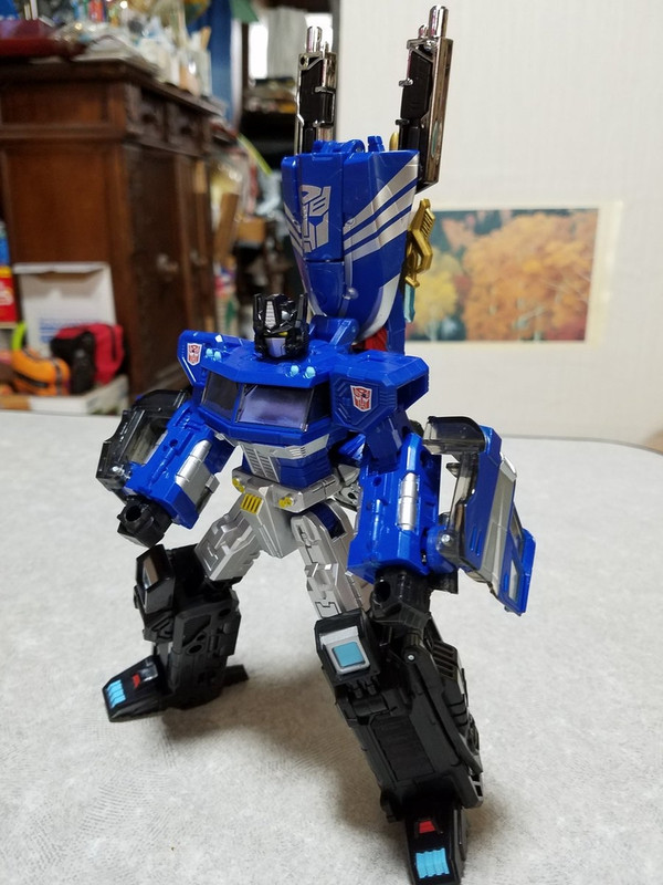 E-Hobby LG-EX Magna Convoy - In Hand Images Of D