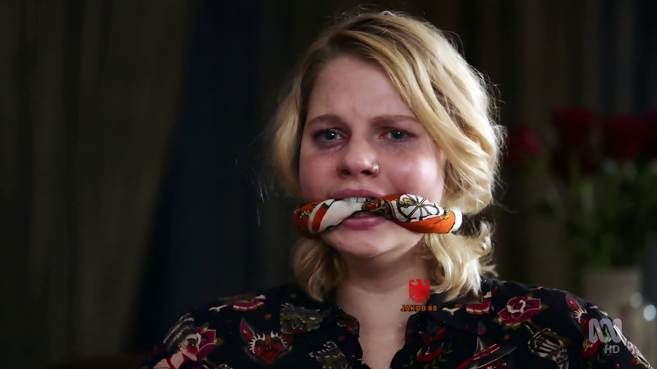 Ella Newton 12 - Harrow S02E10