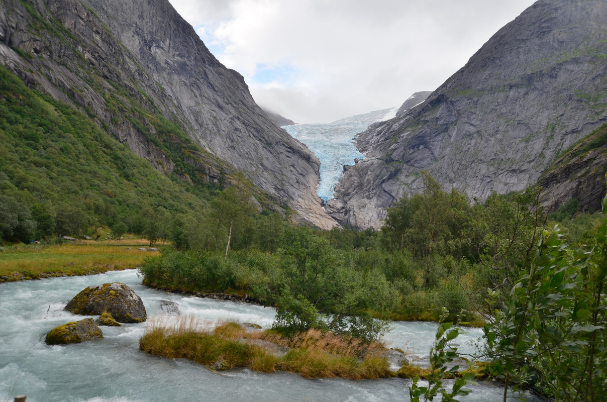 Noruega 10 días de cabañas y con niños - Blogs de Noruega - ETAPA 5- Glaciar Briksdal - Gaupne (1)