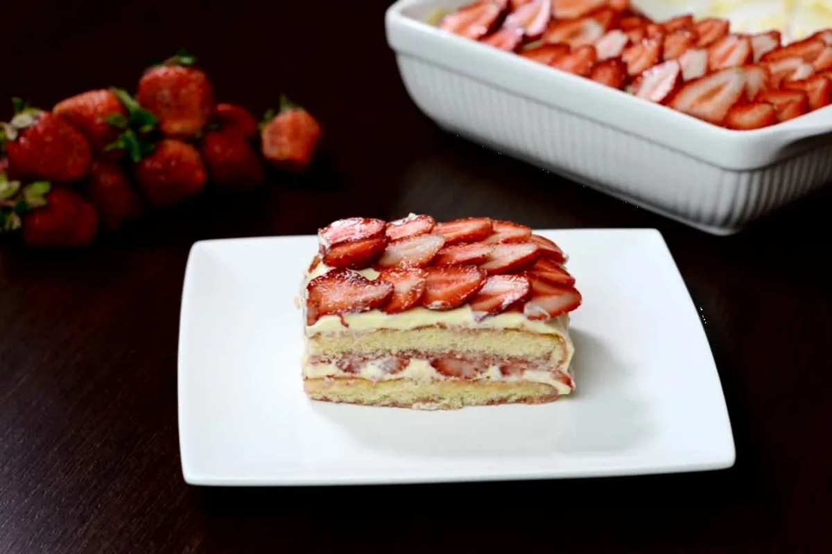 Tiramisú de fresa: Una irresistible receta de postre sin necesidad del horno