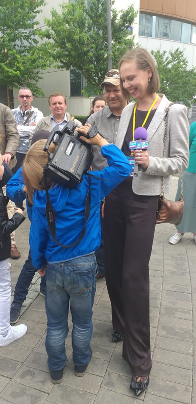 B638777D-7CEF-4669-B383-60F91AF4E2A0