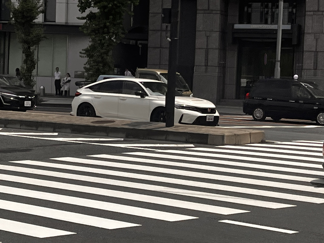 C0A8E4B8-FA1C-45A1-9B33-B8819D384BAA