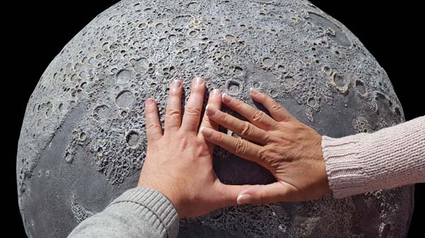 Moon2