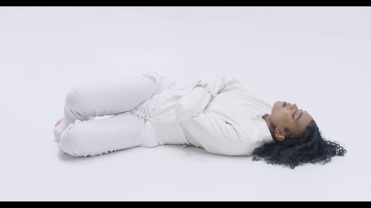 Jessenia Mills - Asylum (6)