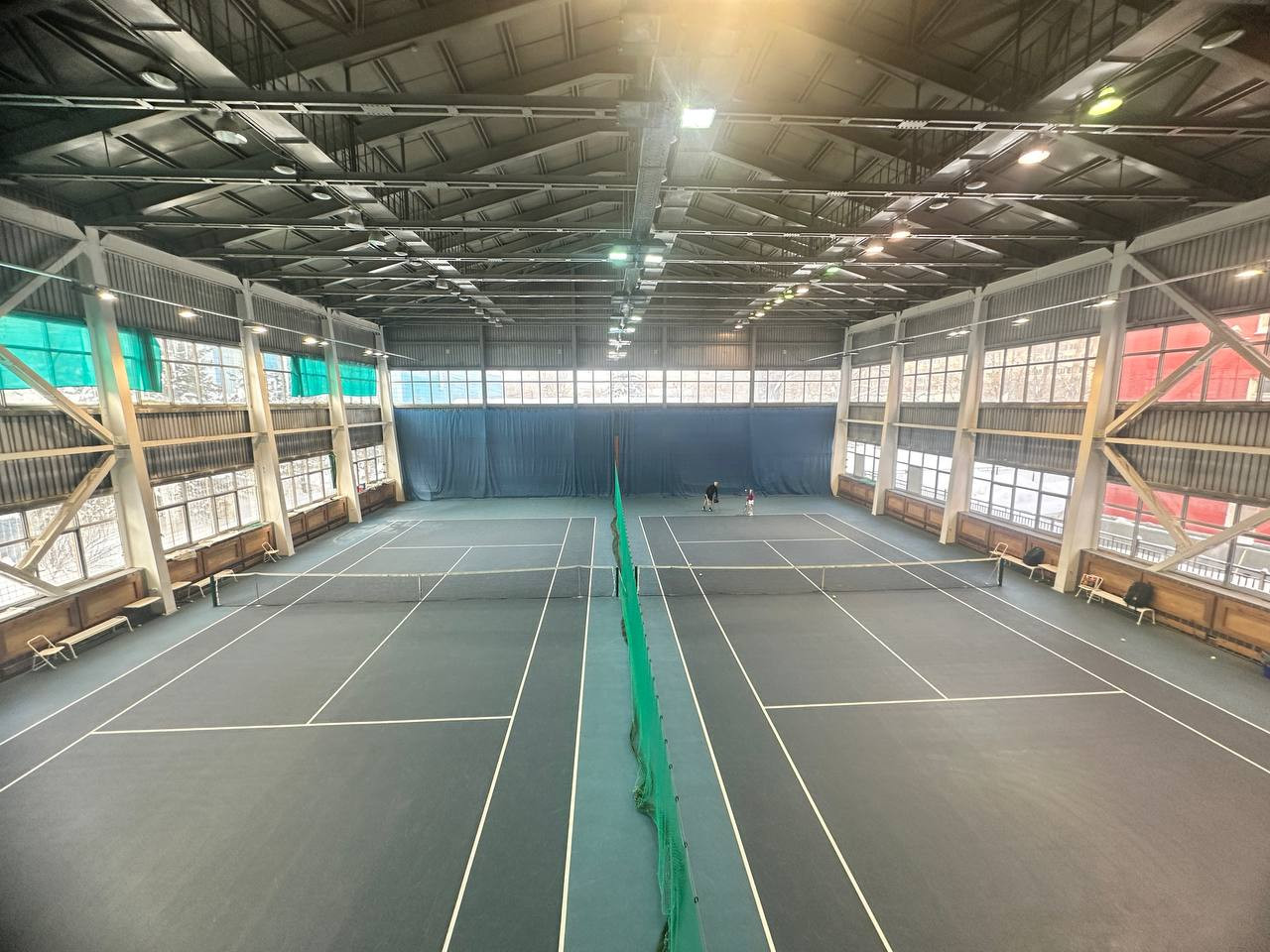 Теннисный корт Комета