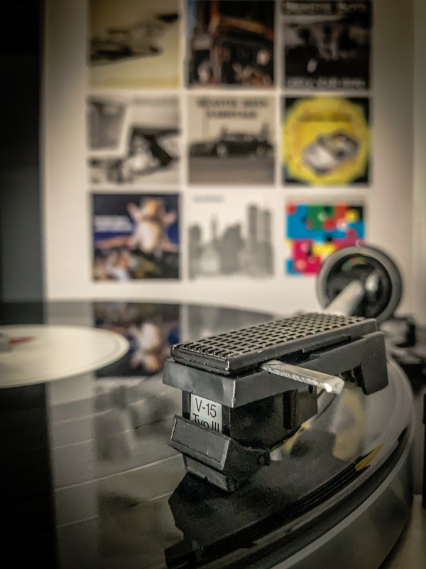 Dual 1229 - Shure V-15 III - Beastie Boys Music (3 von 3)