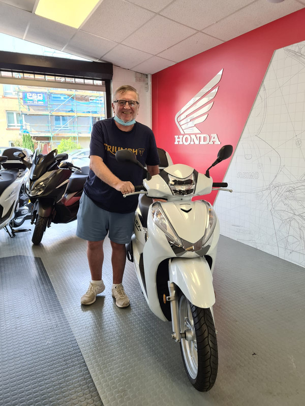 7D9653A2-6A5E-413F-BDEB-1BC1475E121A