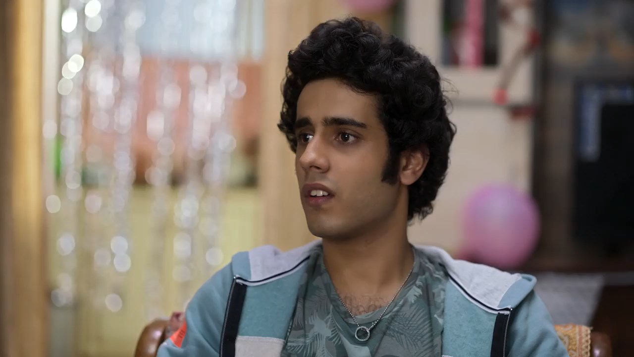 Home Shanti (2022) Season 1 [Hindi + Tamil + Telugu + Malayalam + Kannada] WebRip 480p, 720p ESub - Complete Screenshot