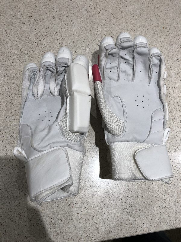 CEC2B3DA-C99A-4BA5-BFE1-CB3DA5E04AB8