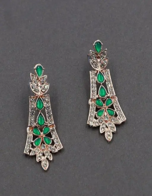 Rhodium Plated Necklace Set With Green Color Kundan (A105)