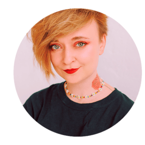 Kristianya Volkiava, Commissaire aux Relations Extérieures de la Fédération des Peuples Estaliens.