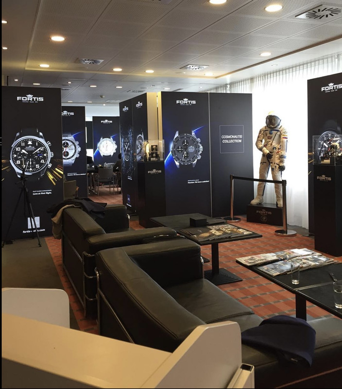 128AC3C3-1C3F-4FFE-97EB-6169E9971881