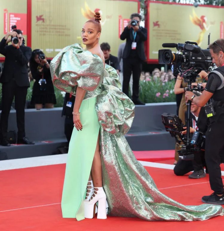 Venezia 79, i look in & out sul red carpet del 5 settembre Venezia 79, i look in & out sul red carpet del 5 settembre