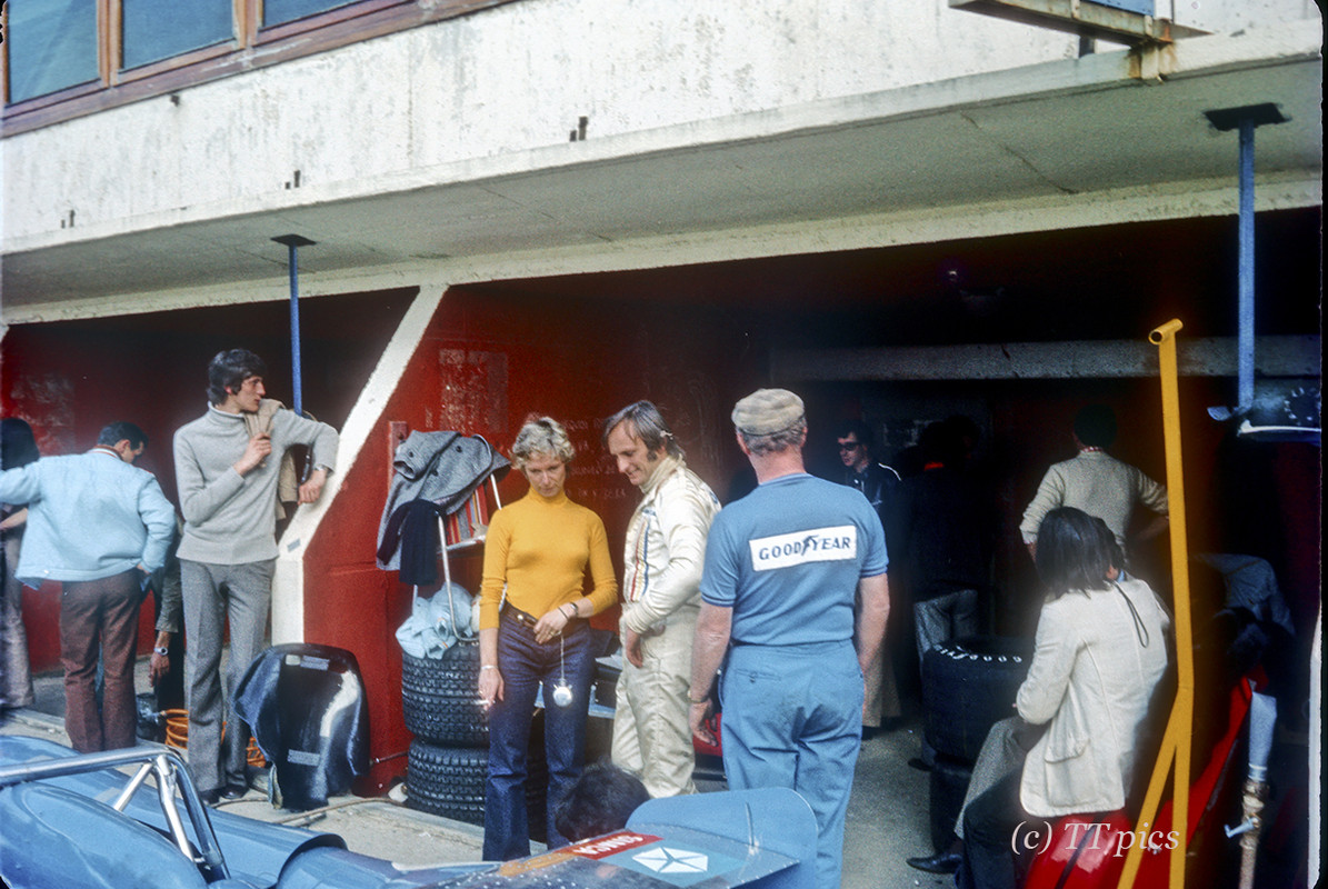 Chris-Amo-in-Matra-pit.jpg