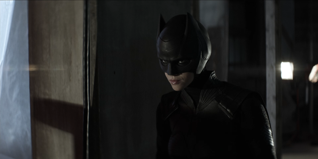 Batwoman.S01E01.Nascita.di.una.leggenda.ITA.ENG.1080p.AMZN.WEB-D