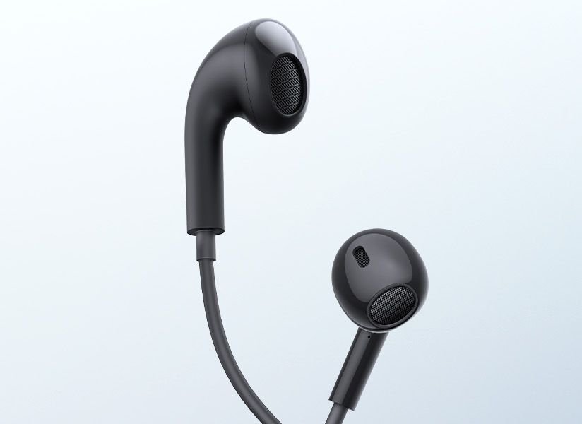 Comfortable Semi-In-Ear Design