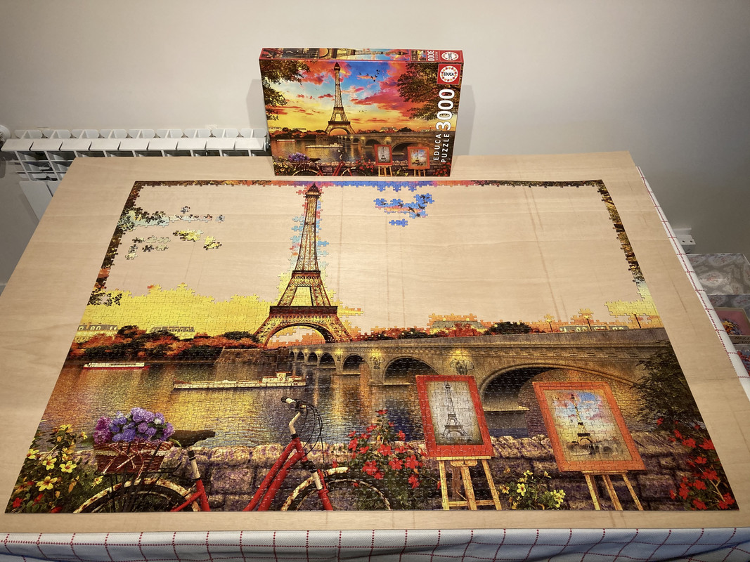 2144C929-8A15-40E0-9495-1065A800F2FC