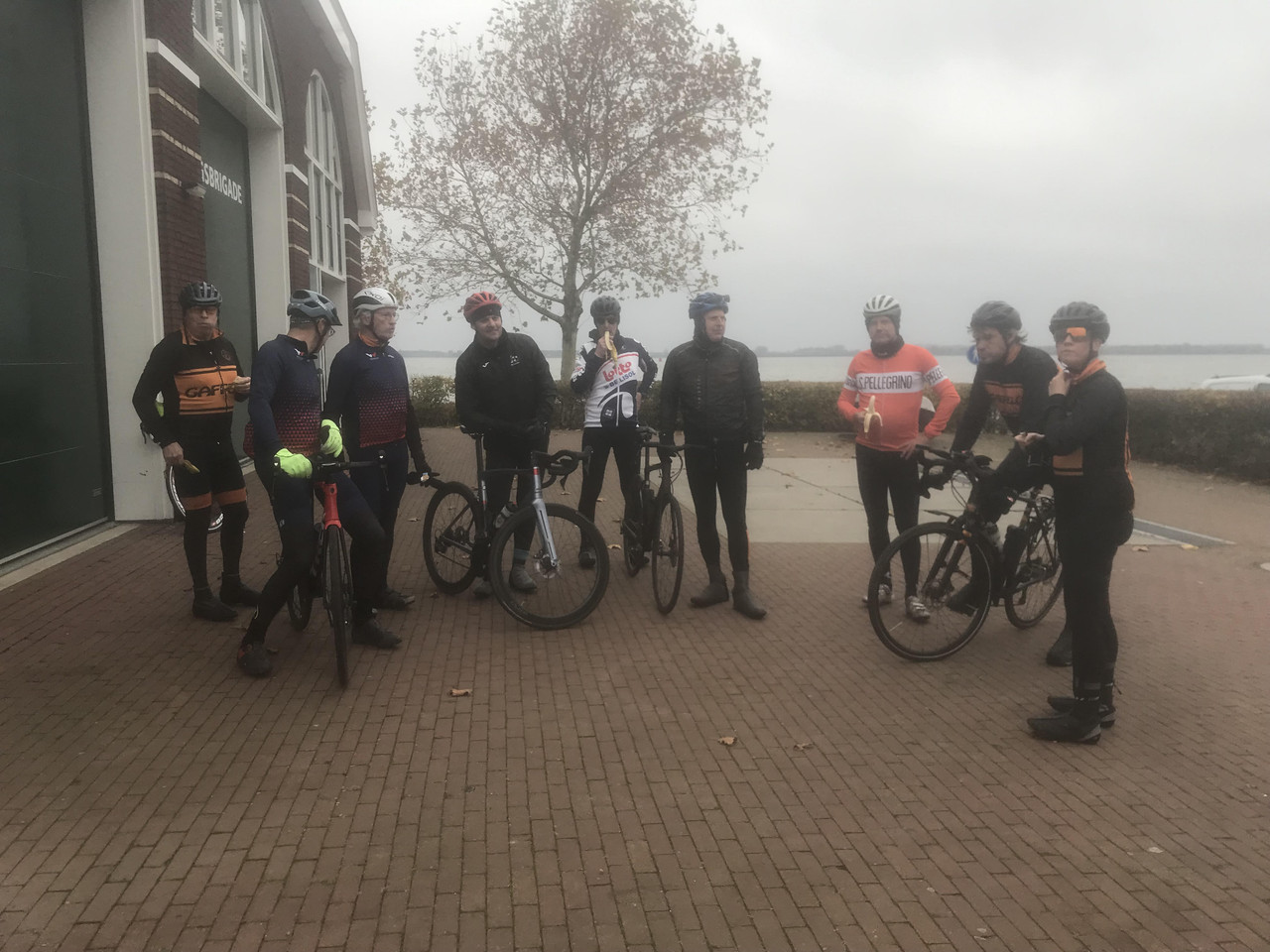 horendonk-16-11-willemstad-in-de-mist