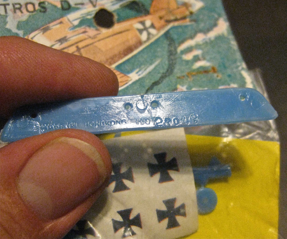 No Name Made in Hong Kong No. 2304B
