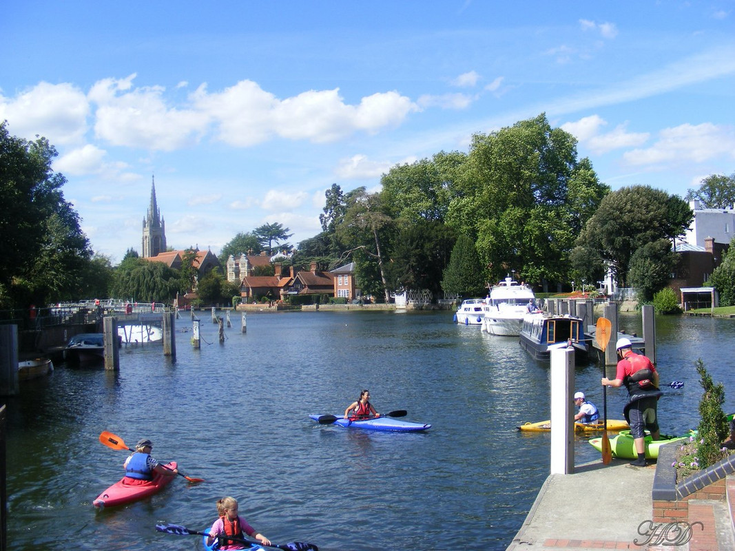 Boating-canoes-Henley-HD.jpg