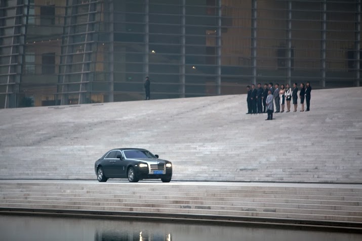 3NOV13_KSI_05_1383491561