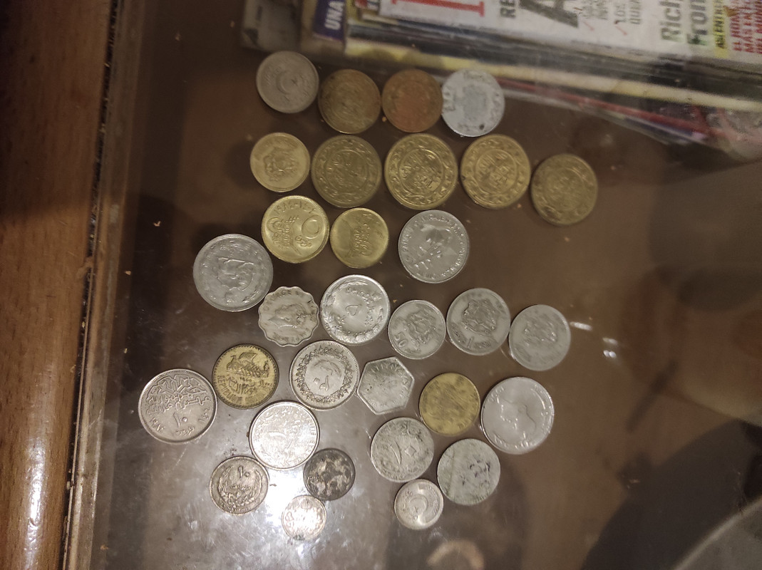 Mis monedas de Africa y Asia que desistí de identificar IMG-20210516-063620