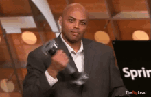 tenor.gif