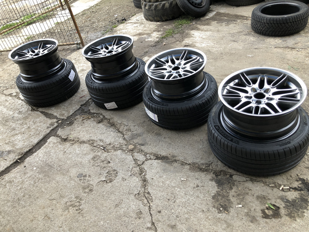 1CCE39A9-005C-408F-8D33-415A0FBA6F53