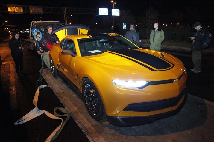 3NOV13_Bumblebee_03_1383491561