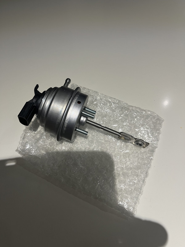 B8FBF3AC-1107-41CC-8087-6DAA4FB00782