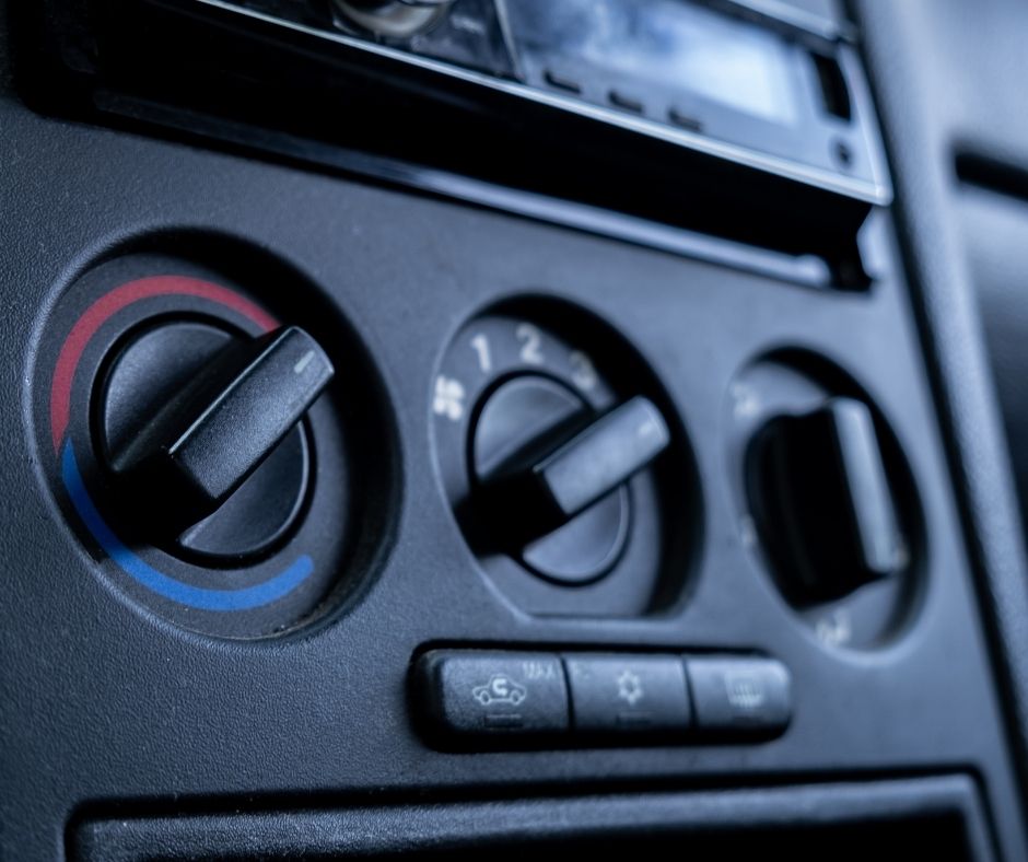 Why is there a noise coming form the air vent when turing on the fan?