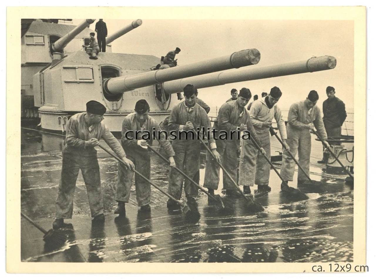 Orig Foto schwere Kreuzer Prinz Eugen Schiff ca 1940 Geschütz Turm D Wien