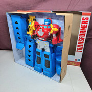 Rexcue-Bots-Optimus-Prime-Jumbo-Jet-Wing-Racer-1