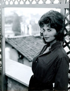 tina-louise-b81