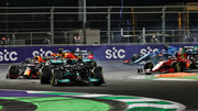 [Imagen: Lewis-Hamilton-Mercedes-GP-Saudi-Arabien...856880.jpg]